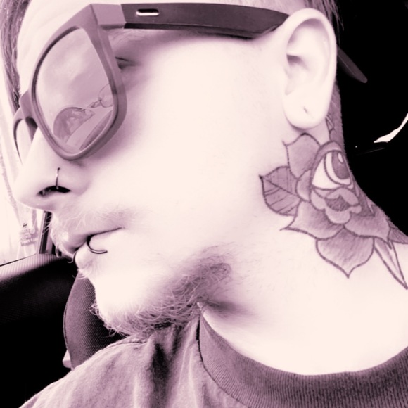 Meet your Posher, Brandon - Picture 1 of 1